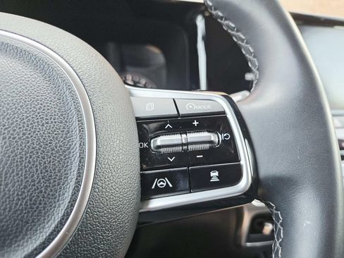 Used 2021 Kia Sorento EX w/ Panoramic Sunroof Package AWD/4WD image 23