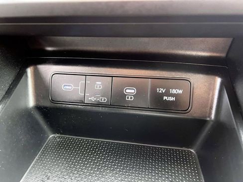 Certified 2025 Hyundai Tucson SE image 20