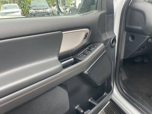 Used 2025 Ford Expedition Active AWD/4WD image 12