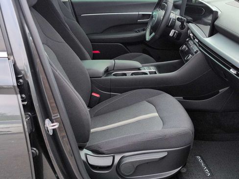 Used 2025 Hyundai Sonata SEL FWD image 24