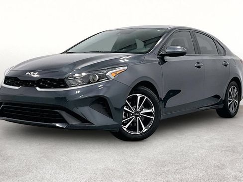 Used 2024 Kia Forte LXS FWD image 14