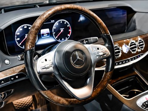 Used 2018 Mercedes-Benz S 450 Sedan image 22