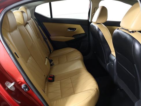 Used 2021 Nissan Sentra SV w/ SV Premium Package image 35