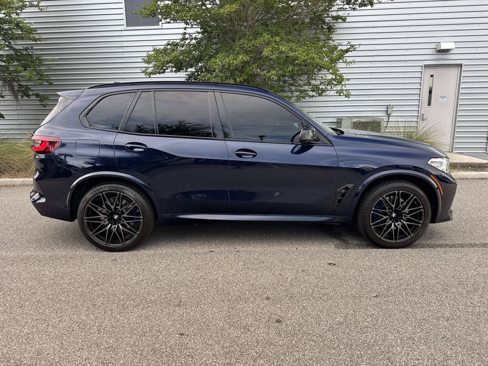 Used 2021 BMW X5 M w/ Competition Package AWD/4WD image 5