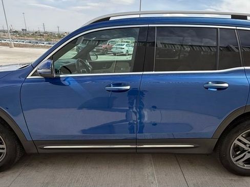 Used 2026 Mercedes-Benz GLB 250 image 6