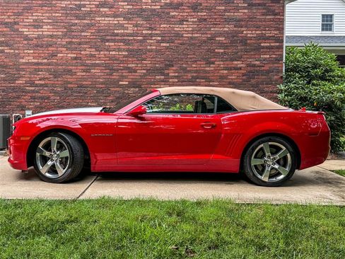 Used 2011 Chevrolet Camaro SS w/ RS Package RWD image 6