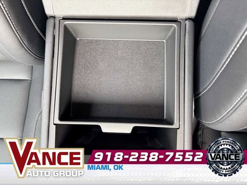 New 2026 Chevrolet Traverse LT w/ Sun and Wheel Package image 37