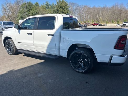 New 2026 RAM 1500 Express AWD/4WD image 3