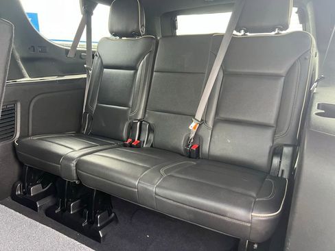 Used 2021 GMC Yukon XL SLT AWD/4WD image 24