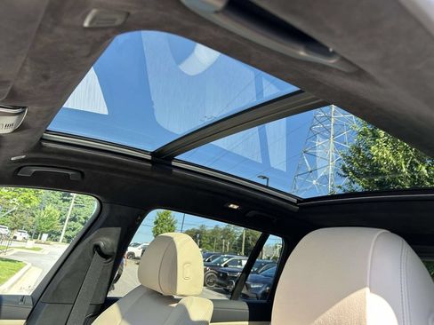 Used 2022 BMW X7 xDrive40i AWD/4WD image 19