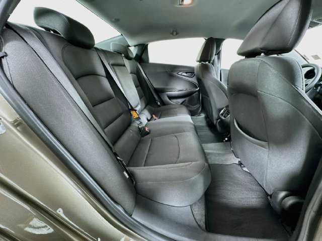 Used 2020 Chevrolet Malibu LT FWD image 27