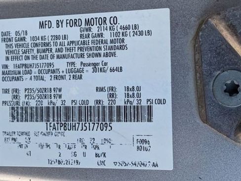 Used 2018 Ford Mustang Premium image 19