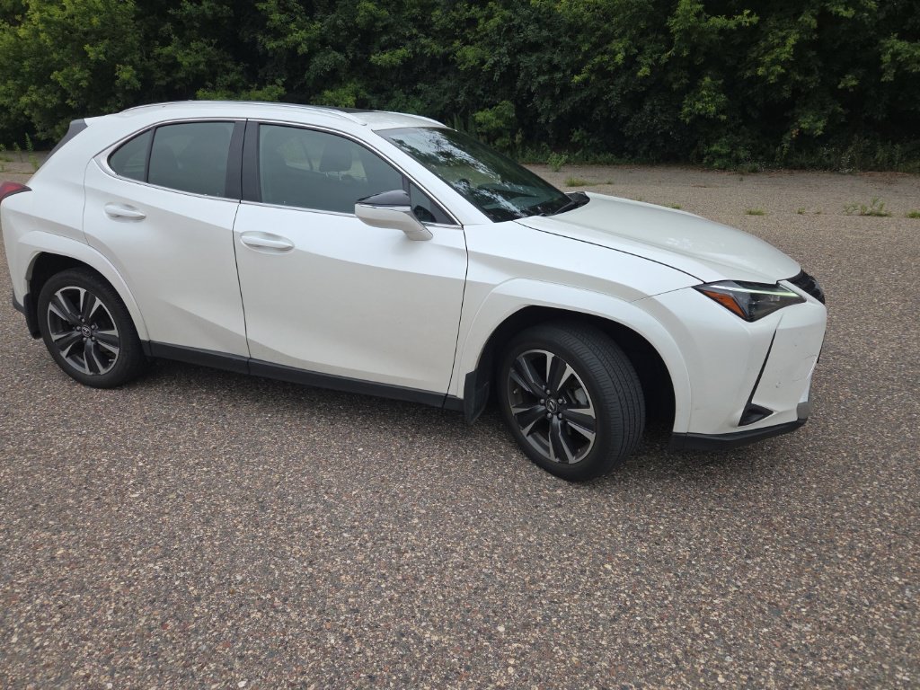 Used 2024 Lexus UX 250h AWD w/ Premium Package image 27