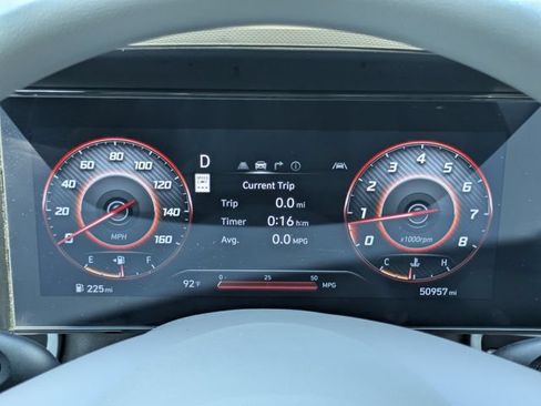 Used 2024 Hyundai Elantra SEL FWD image 25