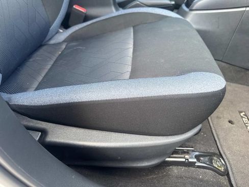 Used 2025 Nissan Versa SV FWD image 18