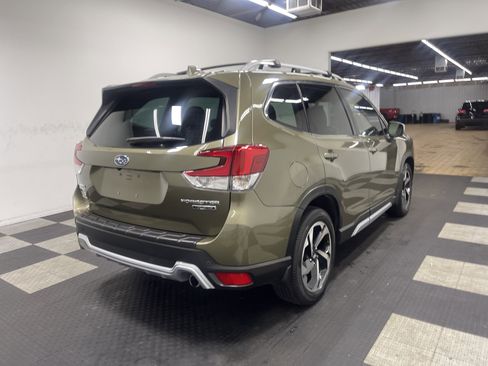 Used 2023 Subaru Forester Touring image 5