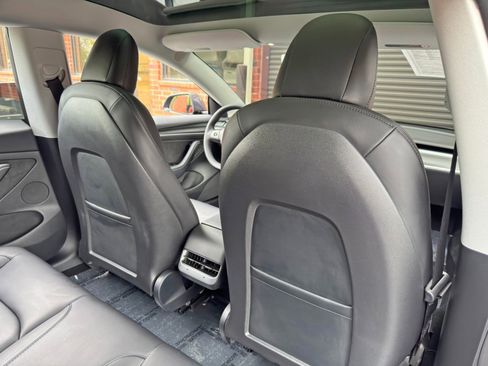 Used 2022 Tesla Model 3 Performance AWD/4WD image 37