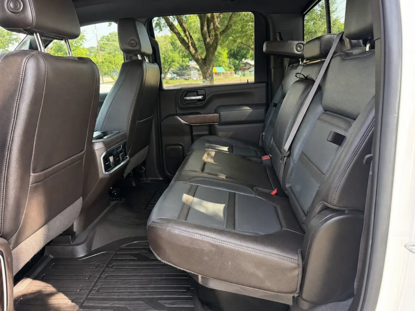 Used 2023 GMC Sierra 2500 Denali w/ Technology Package AWD/4WD image 10
