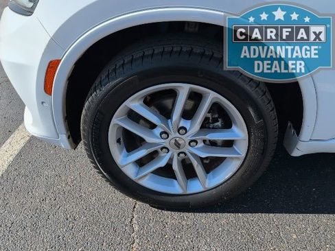 Used 2023 Dodge Durango GT image 3
