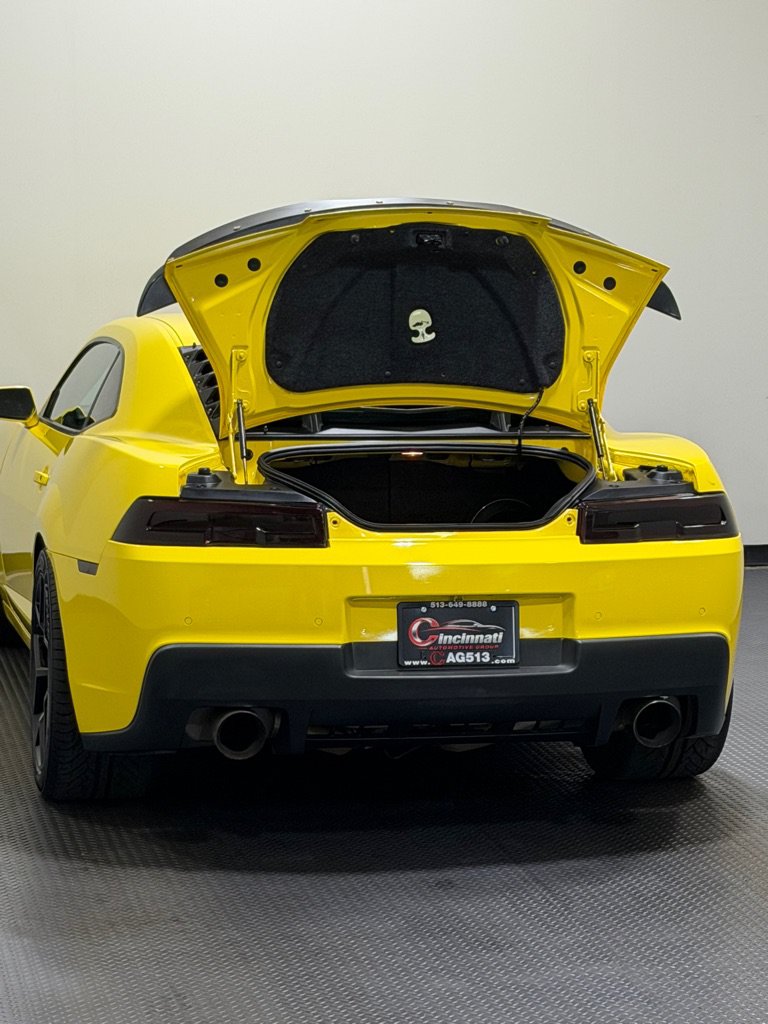 Used 2015 Chevrolet Camaro SS w/ RS Package RWD image 11