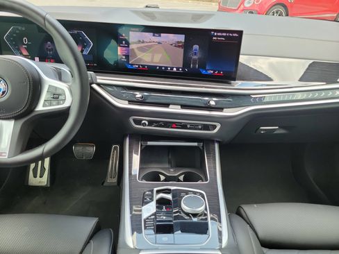 Used 2024 BMW X5 sDrive40i w/ M Sport Package RWD image 22