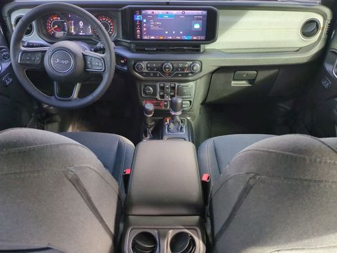 Certified 2025 Jeep Wrangler Willys image 16