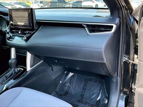 Used 2023 Toyota Corolla Cross S image 15