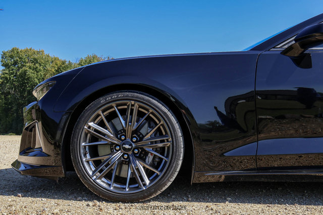 Used 2019 Chevrolet Camaro ZL1 w/ LPO, ZL1 Protection Package RWD image 3