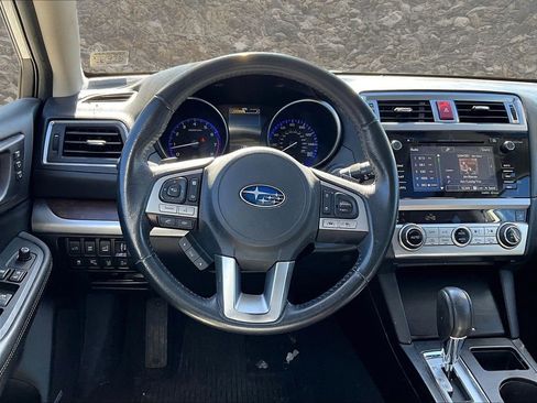 Used 2017 Subaru Outback 3.6R Limited image 4