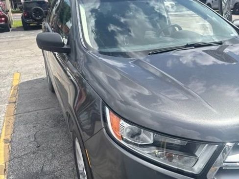 Used 2016 Ford Edge SE FWD image 4