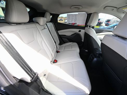 Certified 2025 Ford Mustang Mach-E Premium image 28