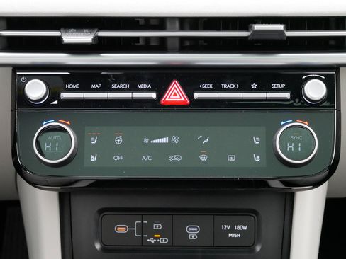 New 2026 Hyundai Tucson Limited image 11