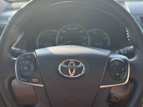 Used 2012 Toyota Camry XLE image 5