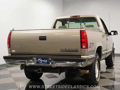 Used 1998 Chevrolet Silverado 1500 4x4 Regular Cab w/ Preferred Equipment Group 2 image 11