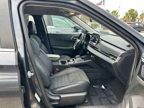 Used 2024 Mitsubishi Outlander SE FWD image 39