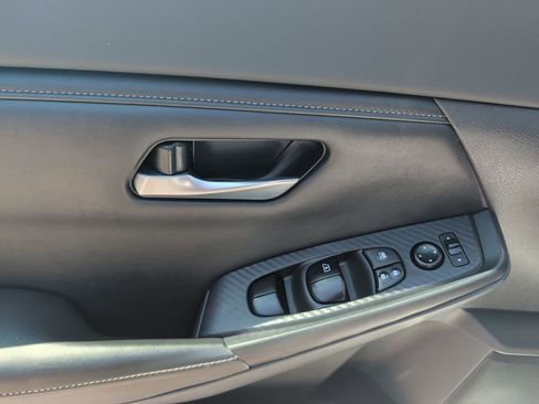Used 2021 Nissan Sentra SV FWD image 10