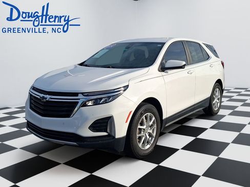 Used 2024 Chevrolet Equinox LT FWD image 1
