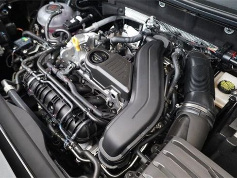 New 2025 Volkswagen Taos S image 24