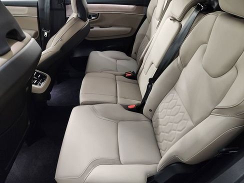 New 2026 Volvo XC90 B6 Plus w/ Protection Package Premier image 30