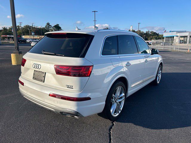Used 2017 Audi Q7 3.0T Prestige AWD/4WD image 4