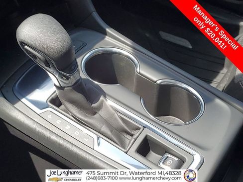 Certified 2024 Chevrolet Equinox LT w/ LPO, Floor Liner Package FWD image 17