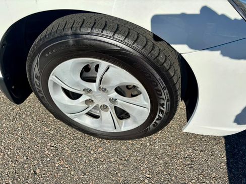 Used 2013 Honda Civic LX image 28