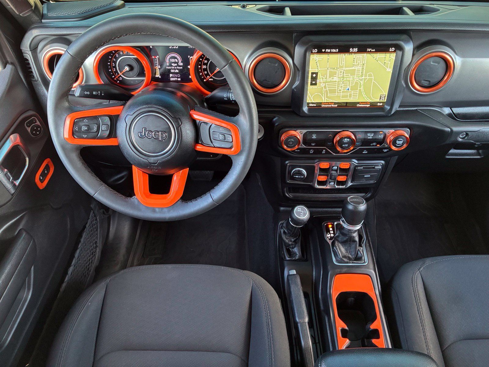 Used 2023 Jeep Gladiator Sport AWD/4WD image 16