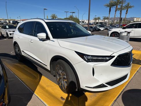 Used 2023 Acura MDX SH-AWD w/ Technology Package image 3