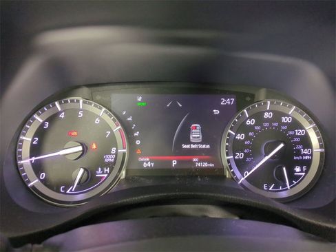 Used 2022 Toyota Highlander XLE image 35