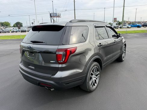 Used 2018 Ford Explorer Sport w/ Equipment Group 401A AWD/4WD image 6