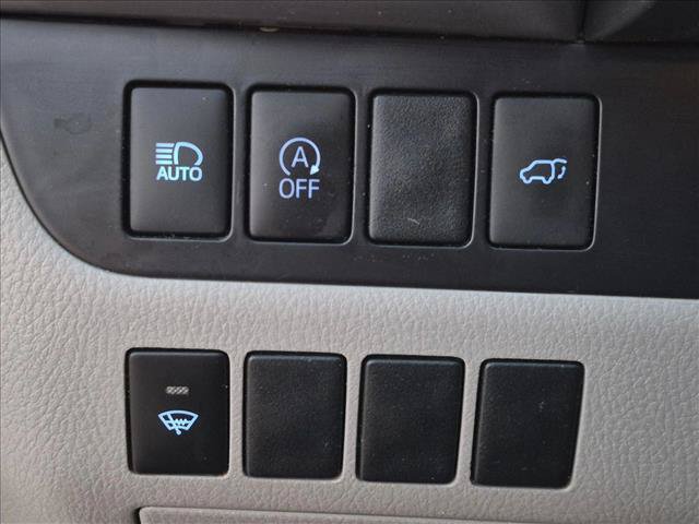 Used 2019 Toyota Highlander Plus FWD image 13