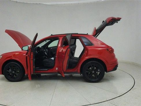 Used 2023 Audi Q3 2.0T Premium Plus w/ Premium Plus Package image 76