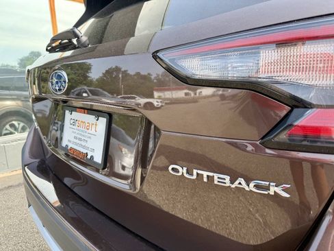 Used 2022 Subaru Outback Limited AWD/4WD image 10