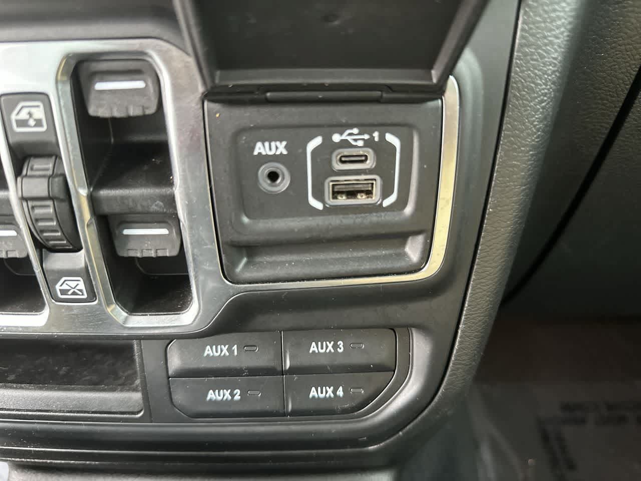Certified 2022 Jeep Wrangler Unlimited Sport AWD/4WD image 30